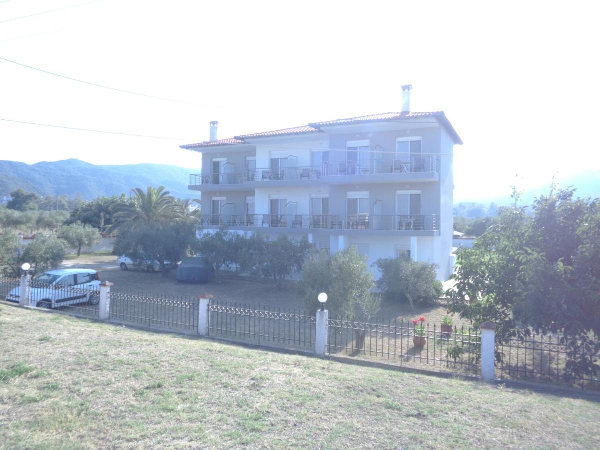 Vergina Pension Сарті Екстер'єр фото